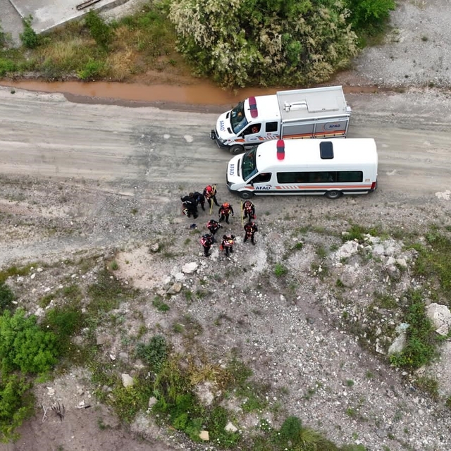 Kelkit Çayı'na atlayan kızı arama çalışmaları 19'uncu gününde de devam ediy...