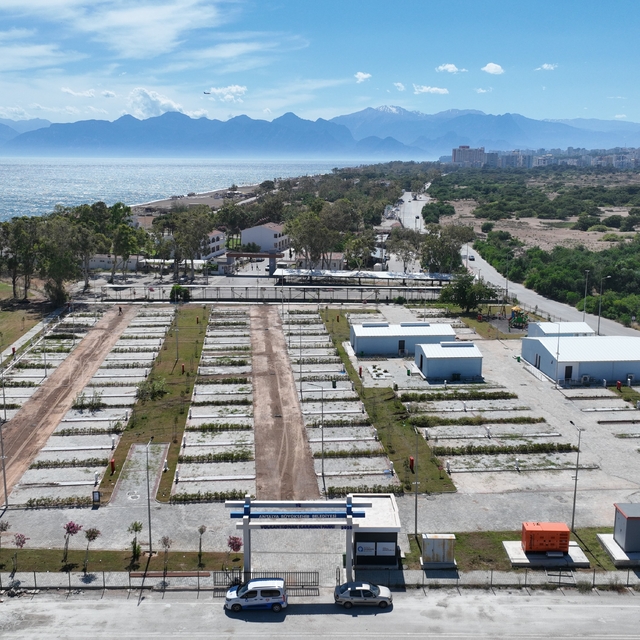 Büyükşehir Belediyesi'nden Lara'ya yeni karavan parkı
Volkan Konak Karavan...