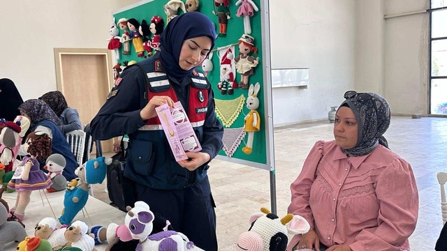 Jandarmanın kadına şiddetle mücadele eğitimleri sürüyor