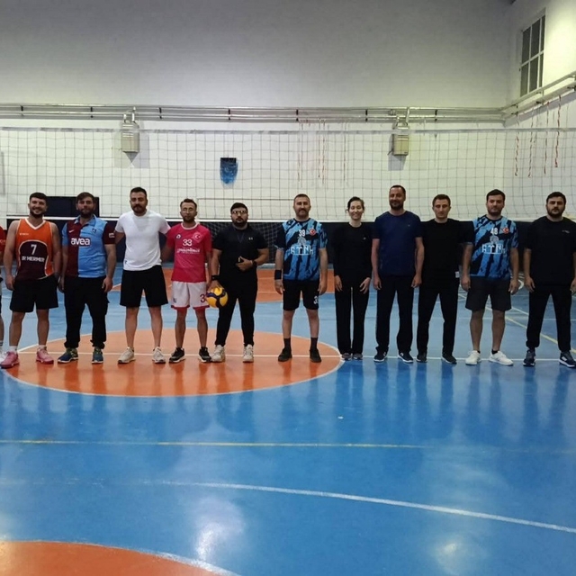 Hocalar'da voleybol turnuvası final heyecanı