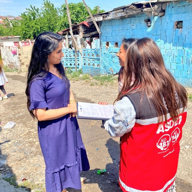 Tekirdağ'da Roman mahallelerinde sosyal hizmet çalışmaları sürüyor