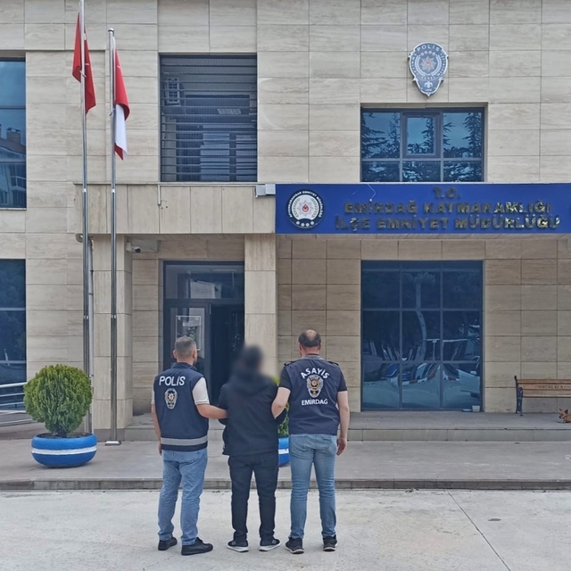 Otuz dokuz suç kaydıyla aranan şahıs yakalandı