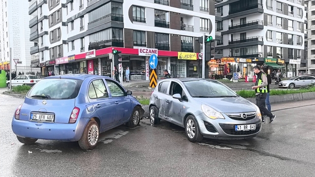 Erzurum'da zincirleme trafik kazası: 1 yaralı