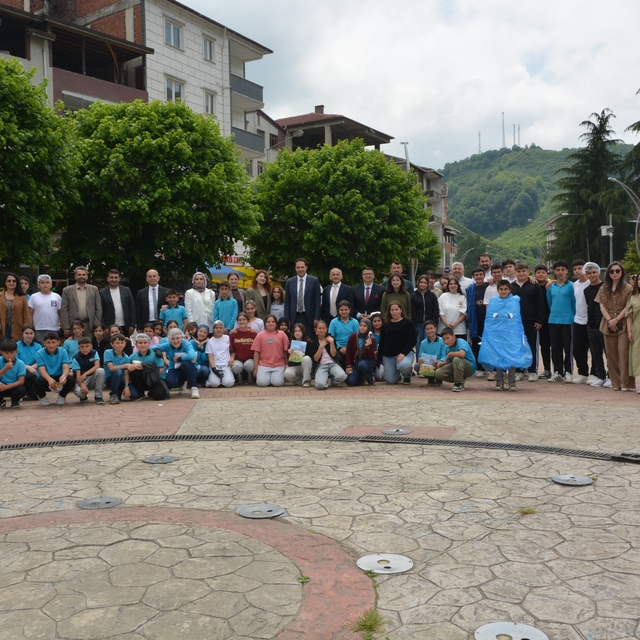 Ordu'da öğrenciler önce yarıştı, sonra hayırda buluştu