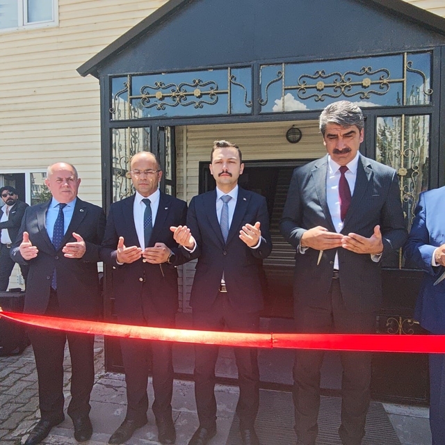 Aşkale'de hayat boyu öğrenme haftası sergisi açıldı