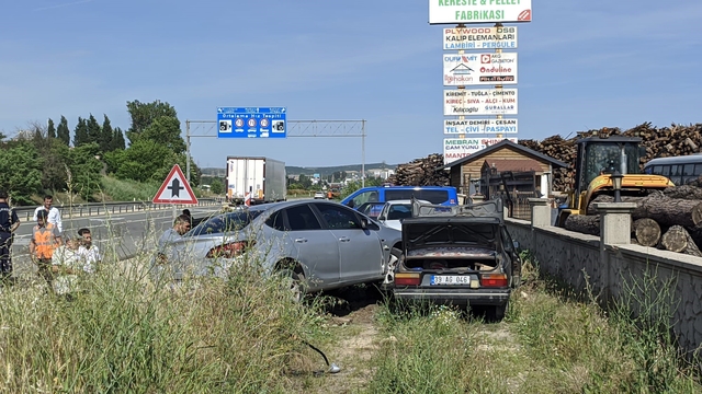 Keşan'daki trafik kazasında 2 kişi yaralandı
