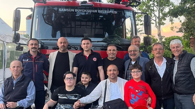 Engelli vatandaşlardan ve itfaiyeden yavru kargaya şefkat eli