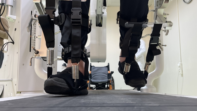 Konya'da felç hastalar için yürüme robotu kapasitesi arttı
Beyhekim Eğitim ve Araştırma Hastanesi Fizik Tedavi ve Rehabilitasyon Kliniğine robotik yürüme sisteminin ikincisi kazandırıldı