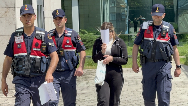 22 yaşındaki genç kız 47 bin adet uyuşturucu hapla yakalandı