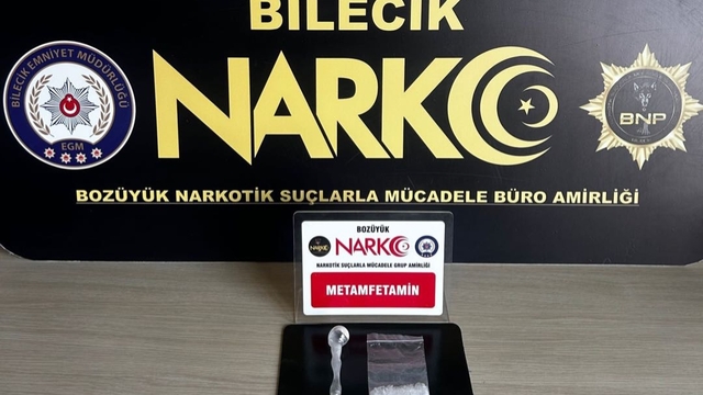 Bilecik'te üzerinde uyuşturucu bulunan zanlı yakalandı