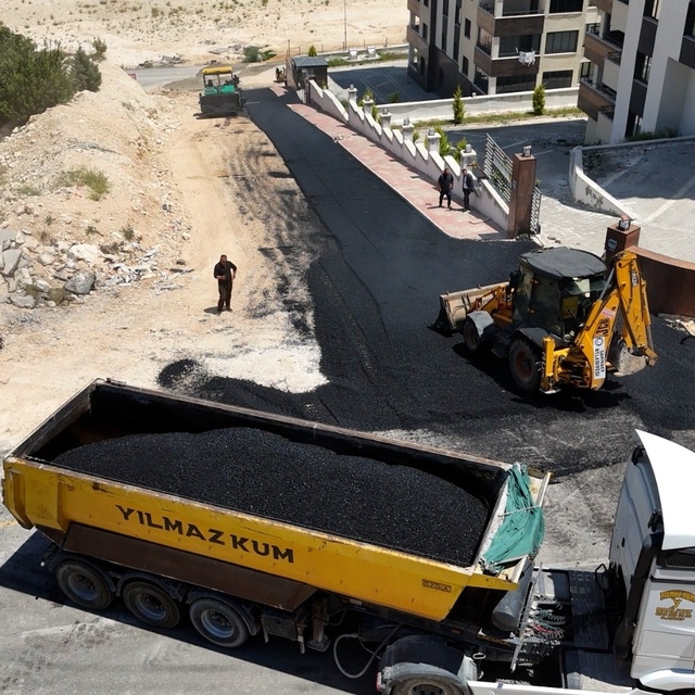 Şahinbey'de konforlu ulaşım için asfalt çalışmaları yapılıyor
