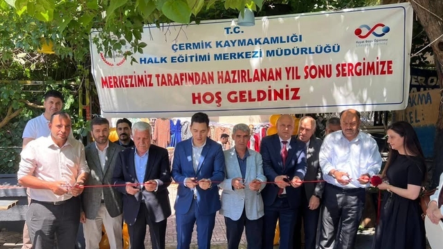 Çermik'te kadınların el emeği sergisi açıldı