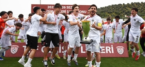 Manisa FK geleceğin yıldızlarını arıyor
