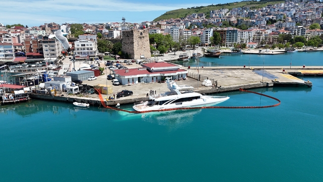 Sinop'ta yan yatan lüks yatın su alma nedeni belli oldu