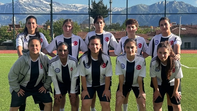 Sokaklar Bizim Turnuvasında şampiyon Gençler Gücü