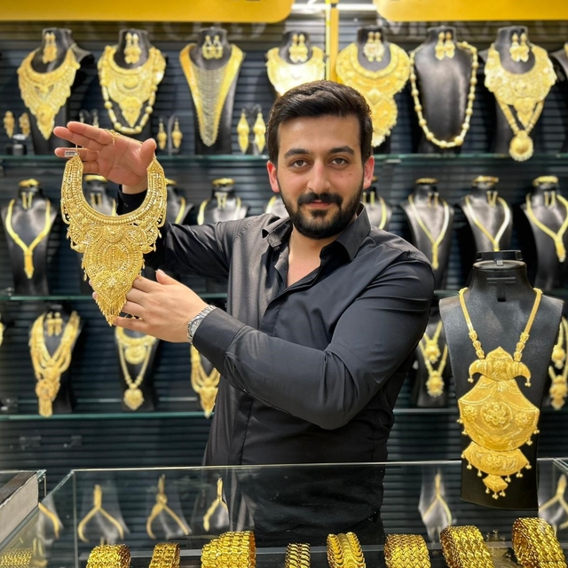 Van'da düğün yapanların yeni tercihi altın görünümlü setler
Van'da imitasyo...