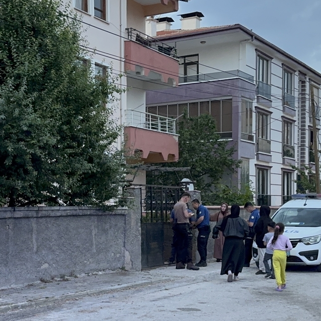 Konya'da bir kişi boşanma aşamasındaki eşini bıçakla yaraladı