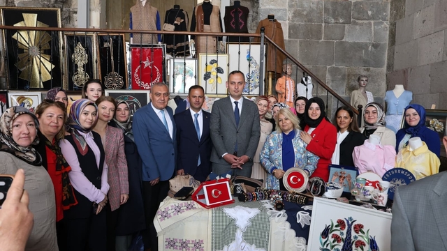 Hayat boyu öğrenme haftası şenlikleri Erzurum'da başladı
