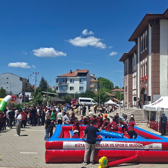 Hisarcık'ta "Spor Her Yerde" etkinliği coşkuyla gerçekleştirildi