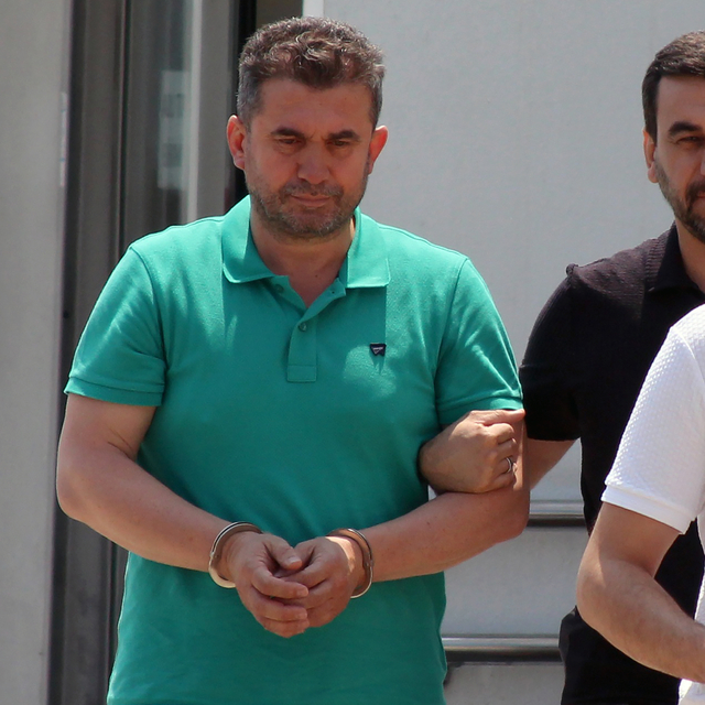 Bıçakla saldıran oğlunu tabancayla öldüren emekli polis: Uyuşturucu batağın...