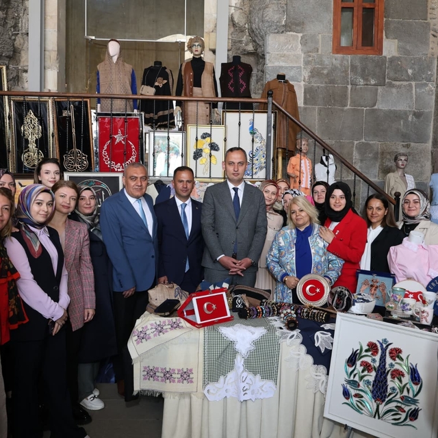 Hayat boyu öğrenme haftası şenlikleri Erzurum'da başladı