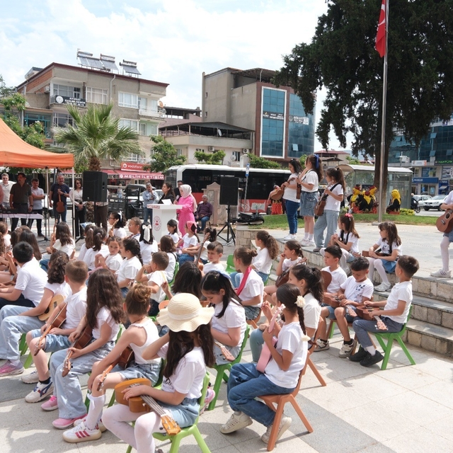 Sarıgöl'de Hayat Boyu Öğrenme Haftası etkinliklerine yoğun ilgi