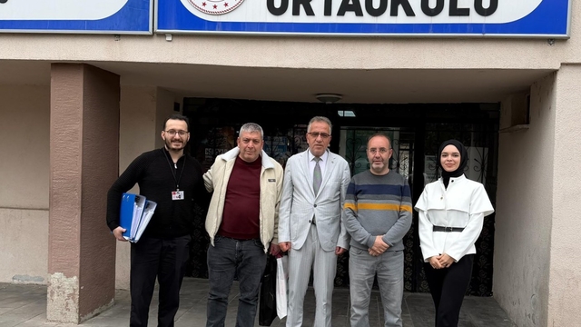 Bayburt'taki okullarda skolyoz taraması yapılıyor