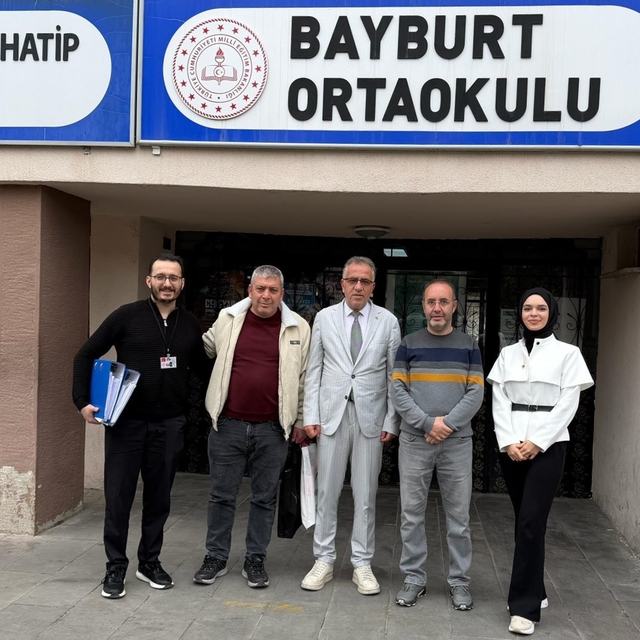 Bayburt'taki okullarda skolyoz taraması yapılıyor