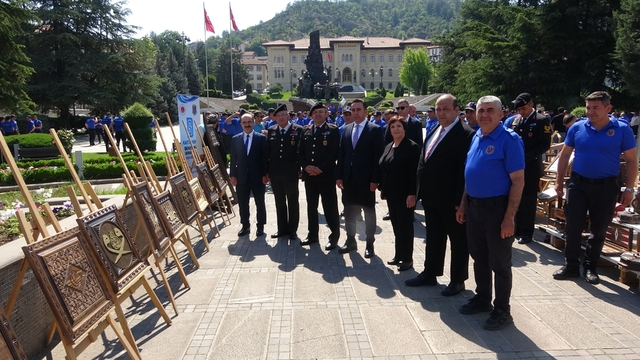 Hükümlülerin el emeği ürünleri görücüye çıktı