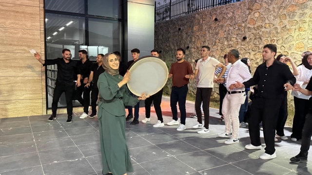 YKS öncesi öğrencilere moral etkinliği