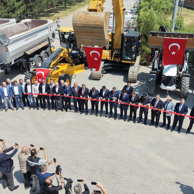Karabük İl Özel İdaresine 13 yeni araç ve iş makinesi kazandırıldı