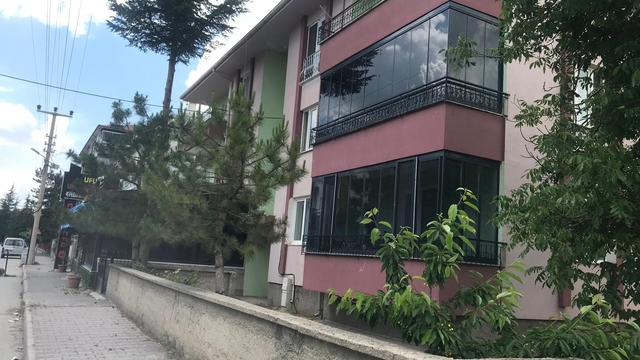Yaşlı kadın evinde öldürüldü