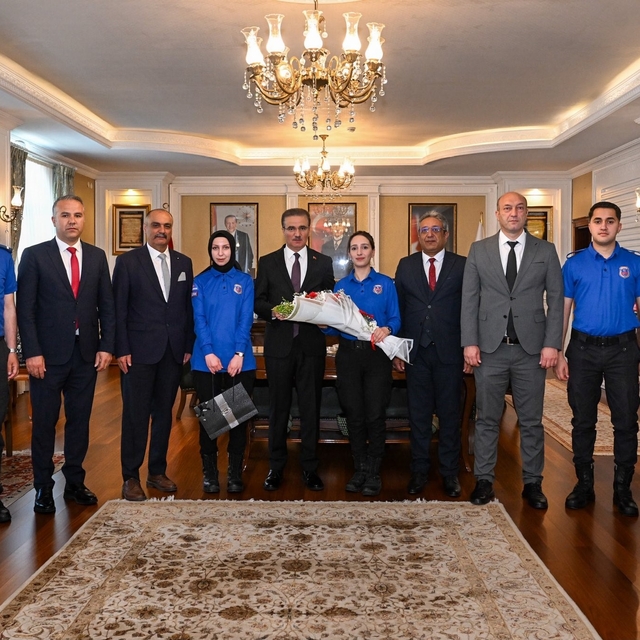 Erzurum Valisi Baruş, ceza infaz personelini kabul etti