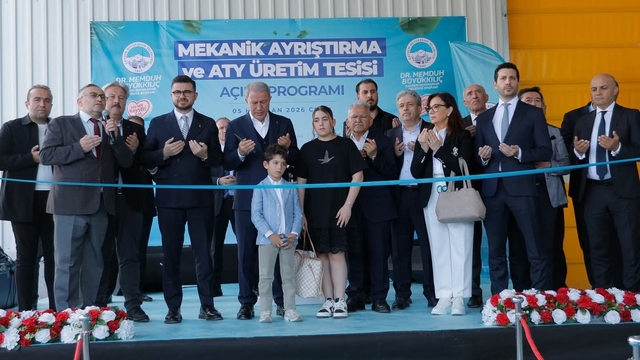Büyükşehir'in Mekanik Ayırma ve ATY Üretim Tesisi açıldı
Tesiste günde bin 200 ton evsel atık işlenecek
Kayseri Büyükşehir Belediye Başkanı Memduh Büyükkılıç:
"Tesisimiz sadece Kayseri'nin değil Türkiye'nin sayılı çevre yatırımlarından biri olarak ön plana çıkıyor"