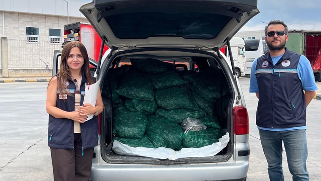 Kapıkule'de 840 kilogram kum midyesi ele geçirildi