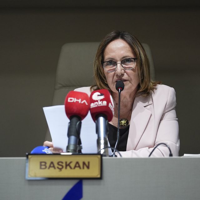 İzmir'de Güzelbahçe Belediye Başkan Vekili Ayşe Akın oldu