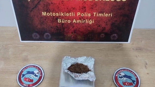 Okul önünde uyuşturucu operasyonu: 2 kişi tutuklandı