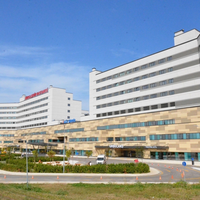 Bursa Şehir Hastanesi'ne bin 500 araçlık otopark müjdesi