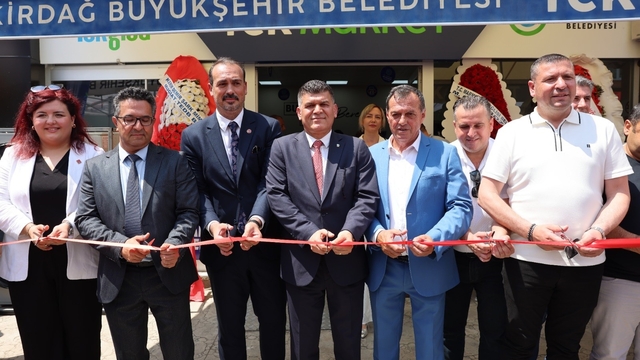 Tek market Muratlı'da hizmete açıldı