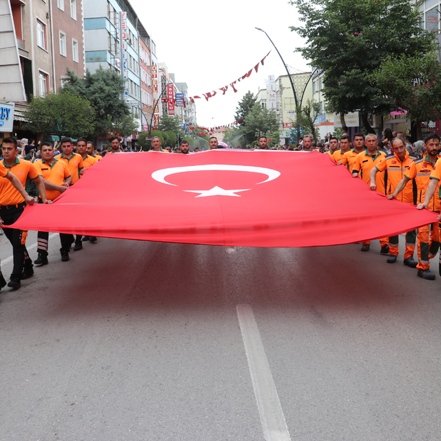 Isparta'da "2026 Uluslararası Gül Festivali" başladı