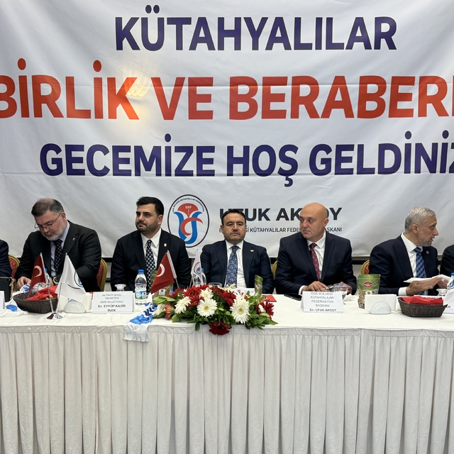 AK Parti Genel Sekreteri İnan, Ege Bölgesi Kütahyalılar Federasyonunun "Bir...