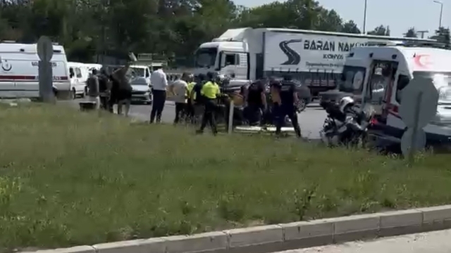Lüleburgaz'da iki otomobil çarpıştı: 6 yaralı