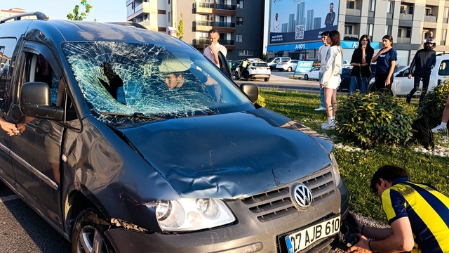 Tekirdağ'da hafif ticari aracın çarptığı elektrikli bisikletteki kadın öldü
