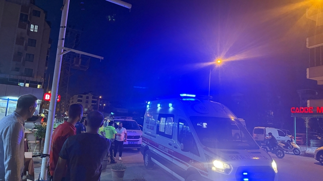 Iğdır'da otomobilin çarptığı yaşlı adam yaralandı