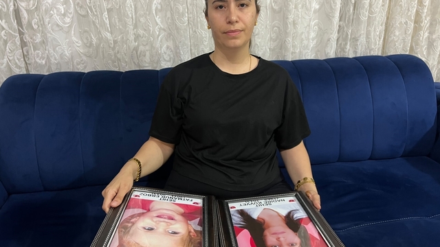 Reyhanlı saldırısı davasında karar: 3 sanığa 53'er defa ağırlaştırılmış müebbet
Reyhanlı'daki bombalı saldırıda evladını ve kardeşini kaybeden Hatice Kübra Erboz: "Suçluların da kendi çocukları öldüğü gibi onlar da idam olsa da onların öldüğünü görseydik ama onların ömür boyu hapiste olması bizi sevindirmeye yetti"