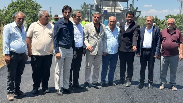 Yoğun yağış döneminde tahrip olan yollar asfaltlandı, vatandaşlar adak kurbanı kesti