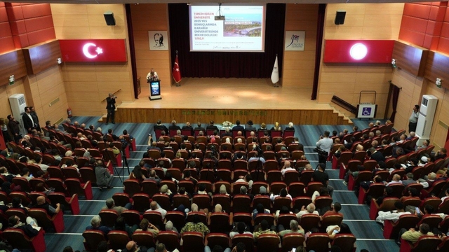 Karabük Üniversitesi 19. Yaşını Kutladı
KBÜ'nün 19 yıllık yolculuğunda bilim, teknoloji ve araştırma üniversitesi vizyonu öne çıktı