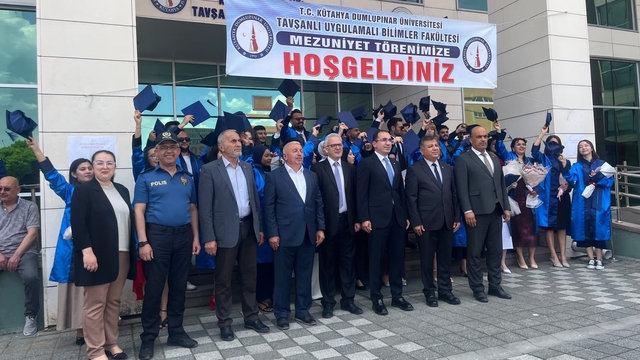 Tavşanlı TUBİF'te görkemli mezuniyet