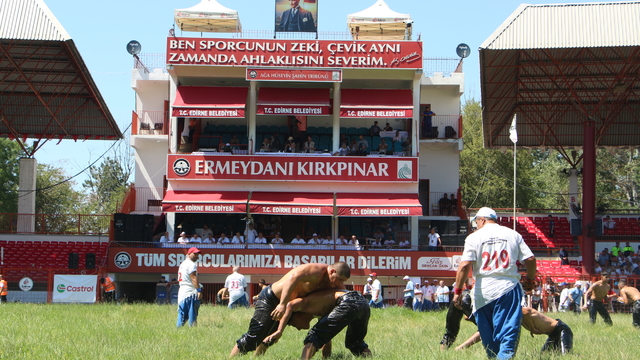 Tarihi Kırkpınar Yağlı Güreşleri'ne ilk gün girişler ücretsiz