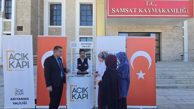 Samsat'ta, Açık Kapı Şube Müdürlüğü stant açtı